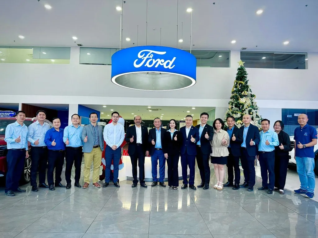 Showroom Long Khánh Ford